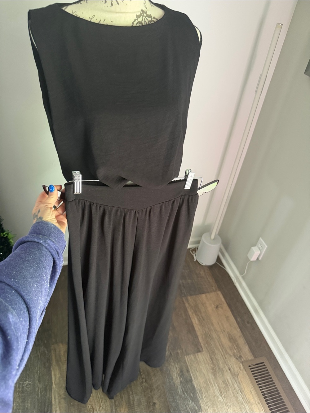 Tyche Black top & pant set Sz M
